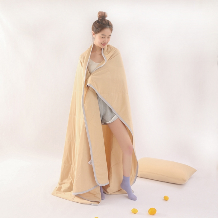 91家纺网 家纺一手货源 找家纺 薇玛仕 2026新款超声波带氨凉感丝纯色瓜瓜凉感夏被空调被 纯色浅咖