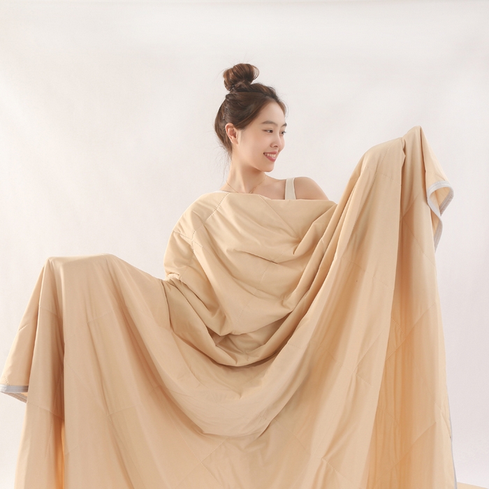 91家纺网 家纺一手货源 找家纺 薇玛仕 2026新款超声波带氨凉感丝纯色瓜瓜凉感夏被空调被 纯色浅咖