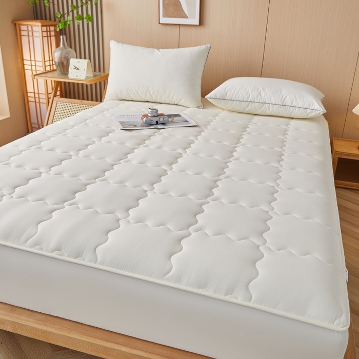 91家纺网 家纺一手货源 找家纺 伊赛家纺 2026新款抗菌防螨夹棉大方格床笠 米白色