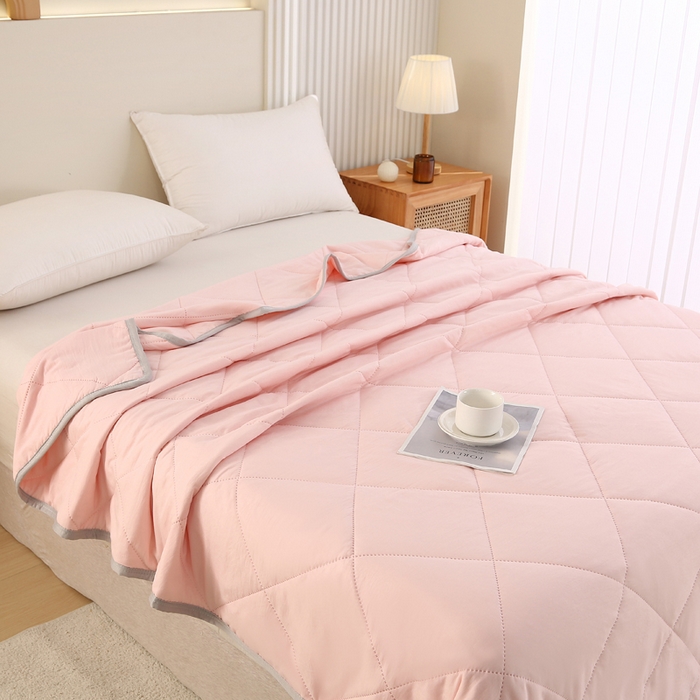 91家纺网 家纺一手货源 找家纺 薇玛仕 2026新款外贸跨境电商礼品烫画款超声波原棉大豆夏凉被空调被单双人薄被子 超声波--原棉粉色