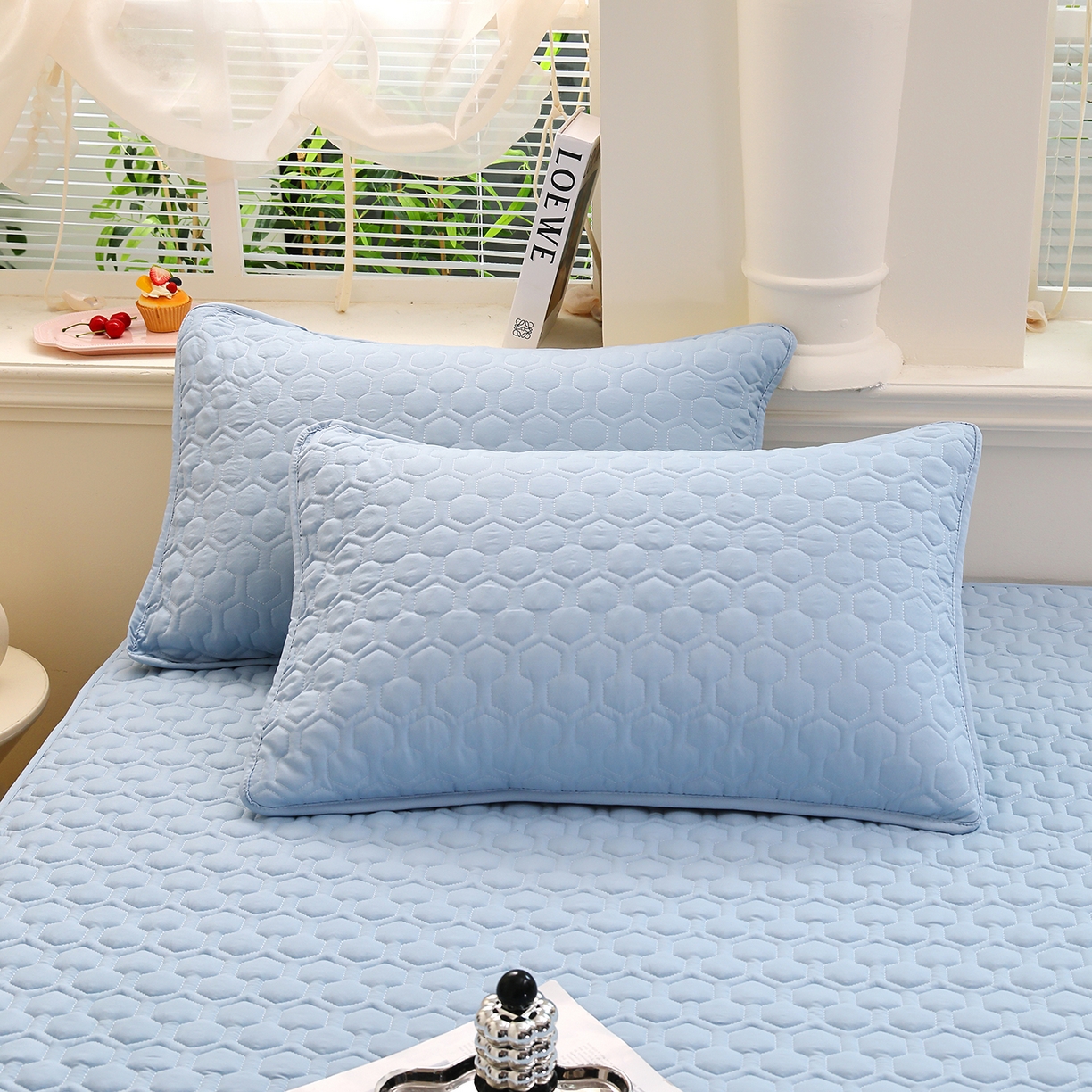 91家纺网 家纺一手货源 找家纺 彩亿家纺 2026新款A类古法水洗仿棉夹棉床笠三件套全包防滑床垫保护套-水立方 水立方-浅石蓝