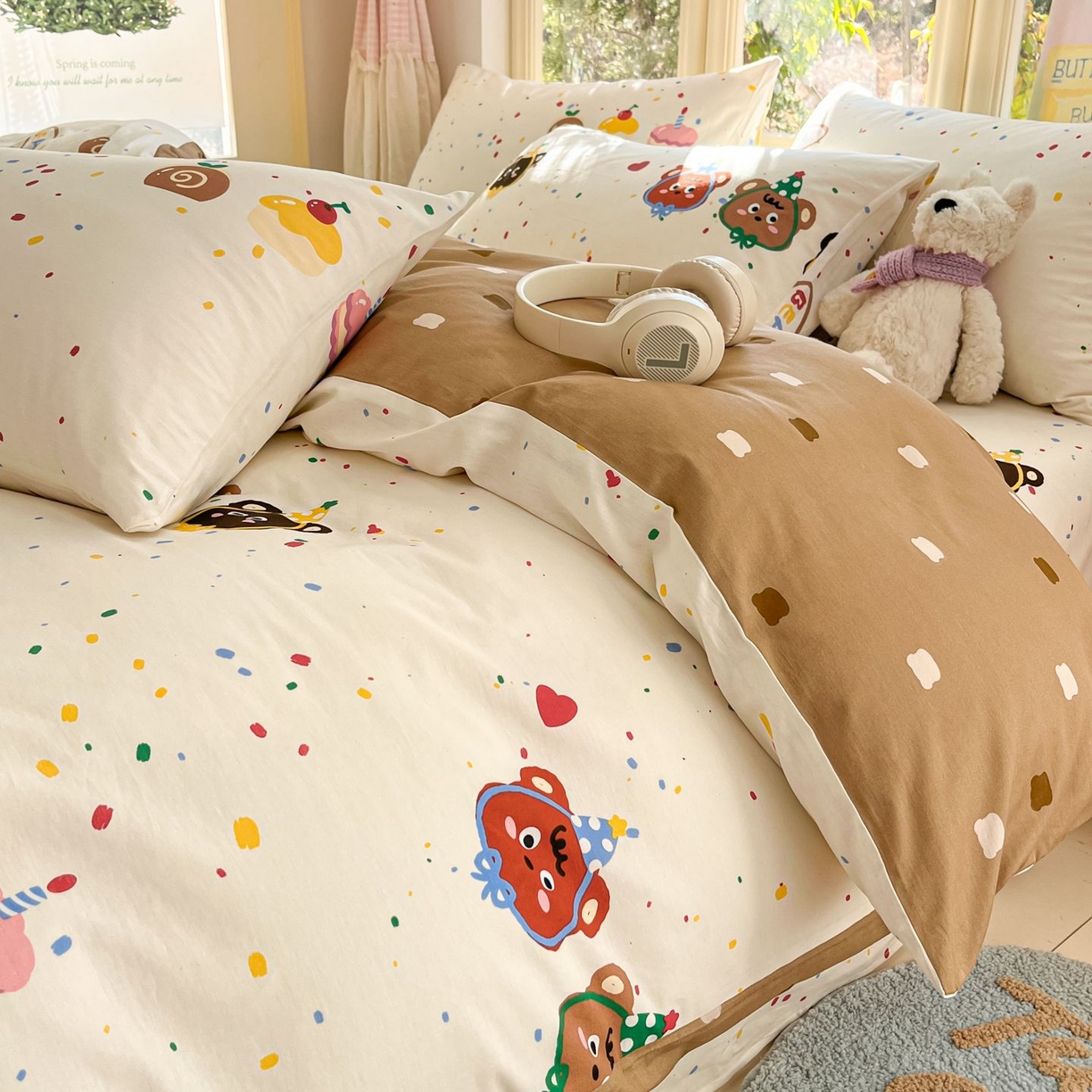 91家纺网 家纺一手货源 找家纺 女子家纺 2026新款全棉纯棉13070印花四件套单品系列 快乐熊仔