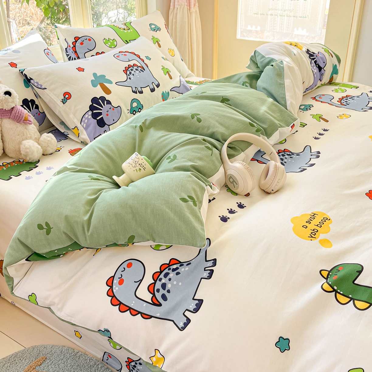 91家纺网 家纺一手货源 找家纺 女子家纺 2026新款全棉纯棉13070印花四件套单品系列 恐龙乐园