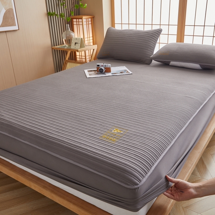 91家纺网 家纺一手货源 找家纺 （总）伊赛家纺 2026新款条纹夹棉抗菌全包床笠