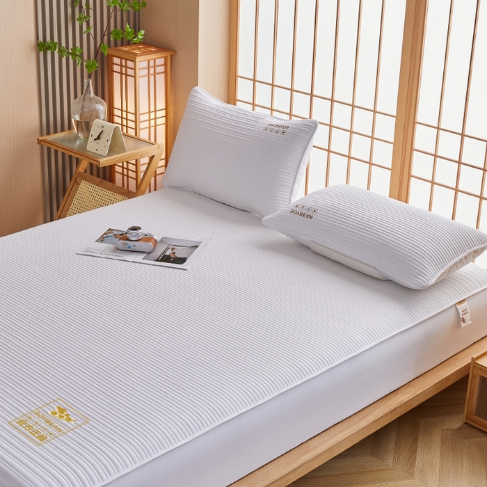 91家纺网 家纺一手货源 找家纺 （总）伊赛家纺 2026新款条纹夹棉抗菌全包床笠