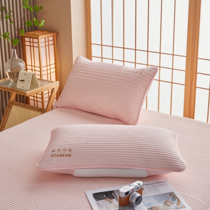 91家纺网 家纺一手货源 找家纺 伊赛家纺 2026新款条纹夹棉抗菌全包床笠 抗菌-粉玉条