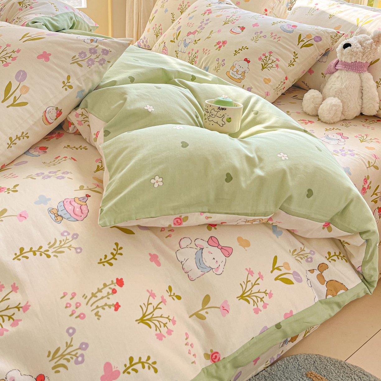 91家纺网 家纺一手货源 找家纺 女子家纺 2026新款全棉纯棉13070印花四件套单品系列 花园小狗