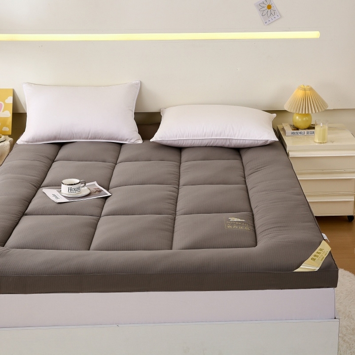 91家纺网 家纺一手货源 找家纺 伊赛家纺 2026新款亲肤磨毛大豆床褥床垫 灰色