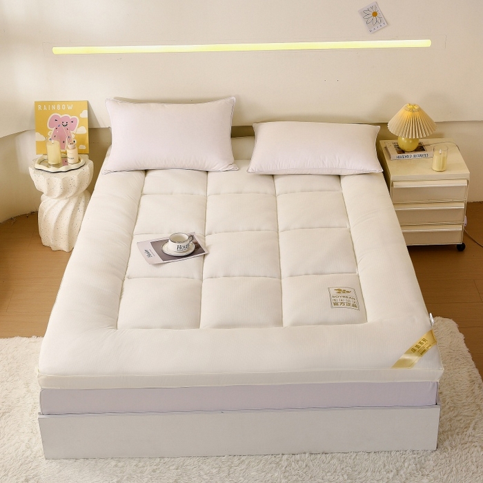 91家纺网 家纺一手货源 找家纺 伊赛家纺 2026新款亲肤磨毛大豆床褥床垫 白色