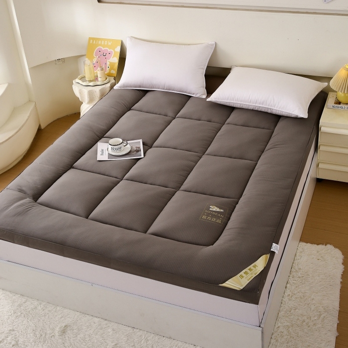 91家纺网 家纺一手货源 找家纺 伊赛家纺 2026新款亲肤磨毛大豆床褥床垫 灰色