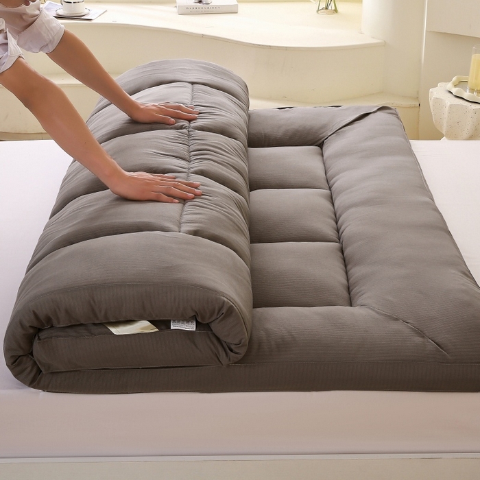 91家纺网 家纺一手货源 找家纺 伊赛家纺 2026新款亲肤磨毛大豆床褥床垫 灰色