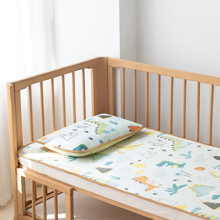 91家纺网 家纺一手货源 找家纺 嗨生活 2026新款婴童双面凉席 森林恐龙