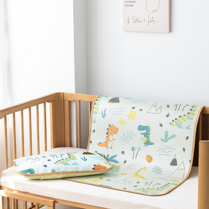 91家纺网 家纺一手货源 找家纺 嗨生活 2026新款婴童双面凉席 森林恐龙