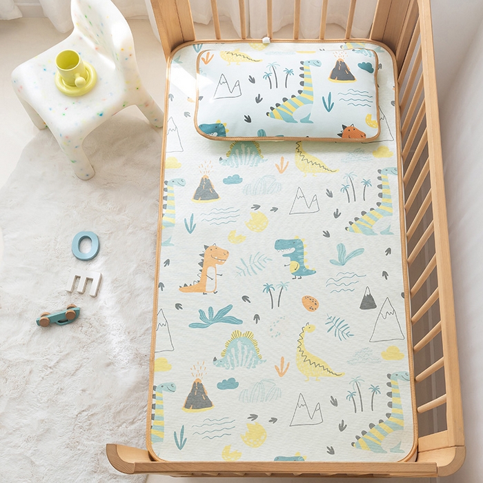 91家纺网 家纺一手货源 找家纺 嗨生活 2026新款婴童双面凉席 森林恐龙