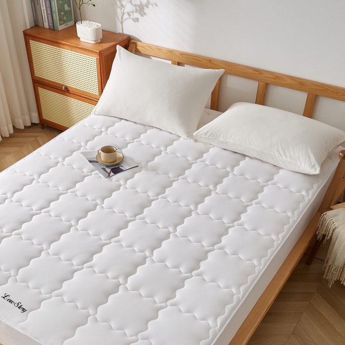 91家纺网 家纺一手货源 找家纺 伊赛家纺 2026新款抗菌防螨助眠全棉夹棉绗缝床笠-大格 大格白色