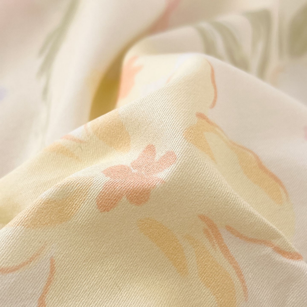 91家纺网 家纺一手货源 找家纺 女子家纺 2026新款全棉纯棉13070印花四件套单品系列 春风里-杏色