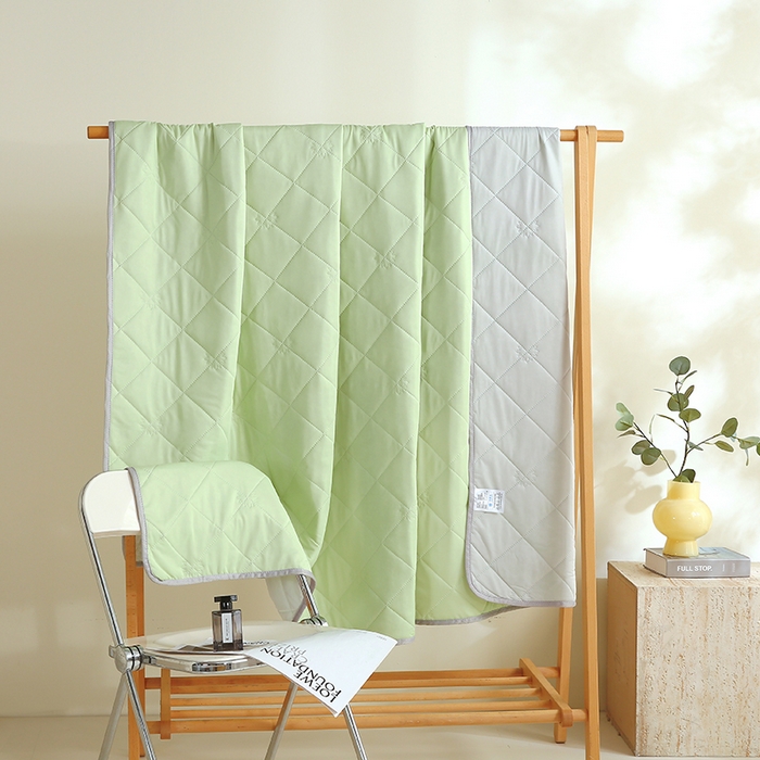 伊赛家纺 2026新款有铵凉感丝夏被 黄绿