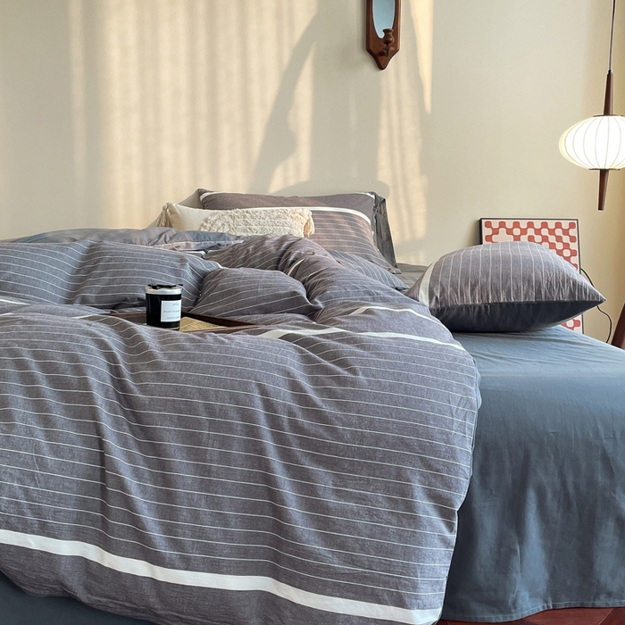 91家纺网 家纺一手货源 找家纺 春皖家纺 2026新款色织AB版水洗棉三件套四件套单品系列（四件套风格一） 素雅-灰条