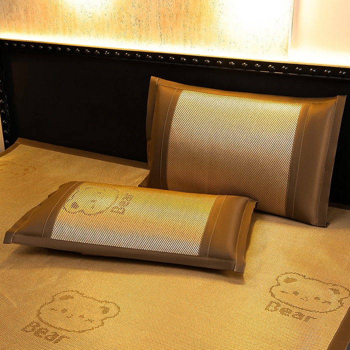 91家纺网 家纺一手货源 找家纺 （总）苏迪网销供货 2026新款冰藤席可爱熊刺绣款凉席藤席双面可用冰丝席