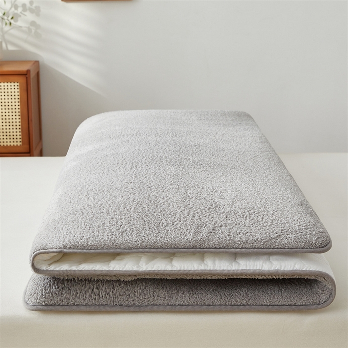 91家纺网 家纺一手货源 找家纺 （总）伊赛家纺 2026新款羊羔绒床垫