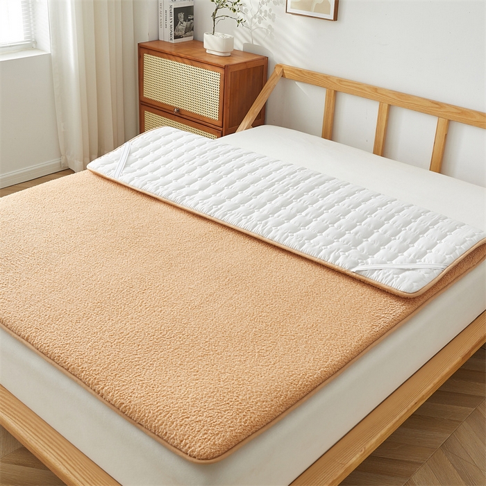 91家纺网 家纺一手货源 找家纺 伊赛家纺 2026新款羊羔绒床垫 卡其