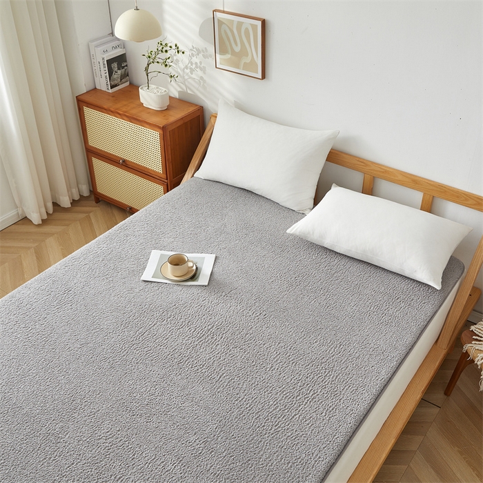 91家纺网 家纺一手货源 找家纺 伊赛家纺 2026新款羊羔绒床垫 灰色