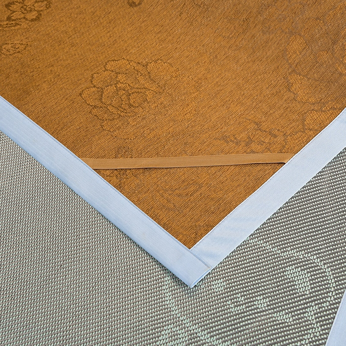 91家纺网 家纺一手货源 找家纺 苏迪网销供货 2026新款冰藤席可爱熊刺绣款凉席藤席双面可用冰丝席 可爱熊-绿色