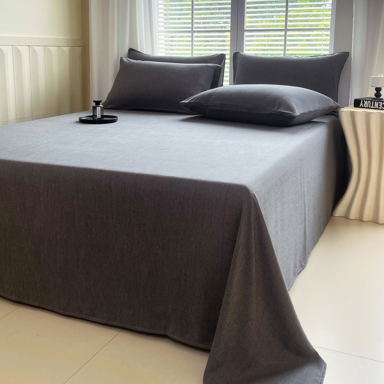 91家纺网 家纺一手货源 找家纺 伊赛家纺 2026新款竹纤维单品床单系列 浅灰