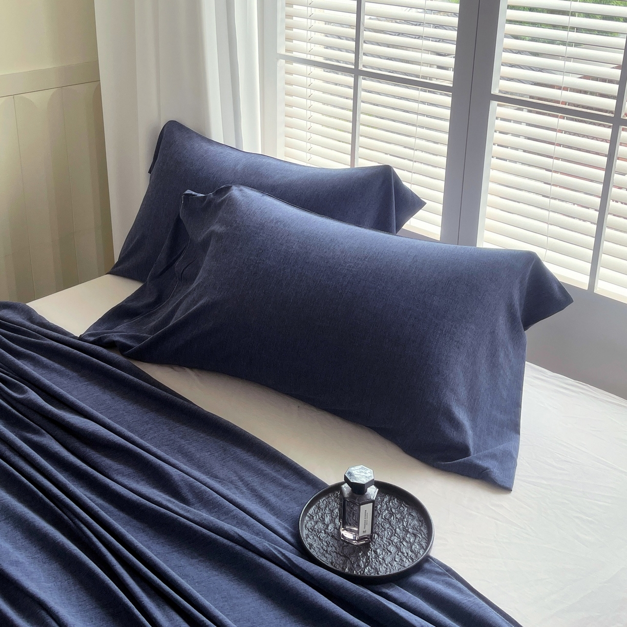 91家纺网 家纺一手货源 找家纺 伊赛家纺 2026新款竹纤维单品床单系列 曙光蓝