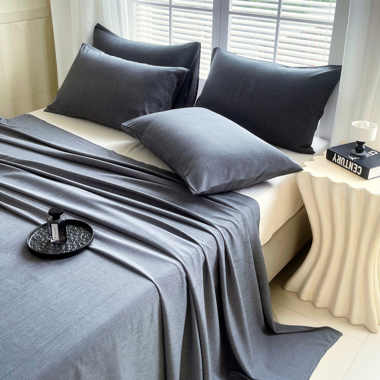 91家纺网 家纺一手货源 找家纺 伊赛家纺 2026新款竹纤维单品床单系列 浅灰