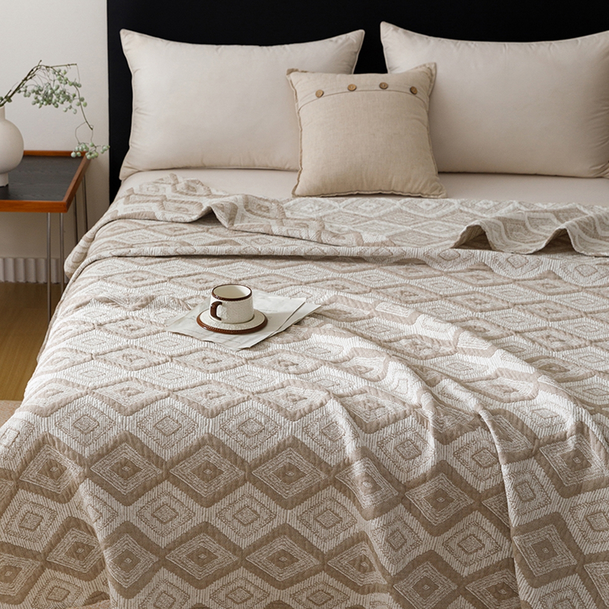 91家纺网 家纺一手货源 找家纺 悦然毛巾被 2026新款全棉外贸条纹格子纱布盖毯 极简棕