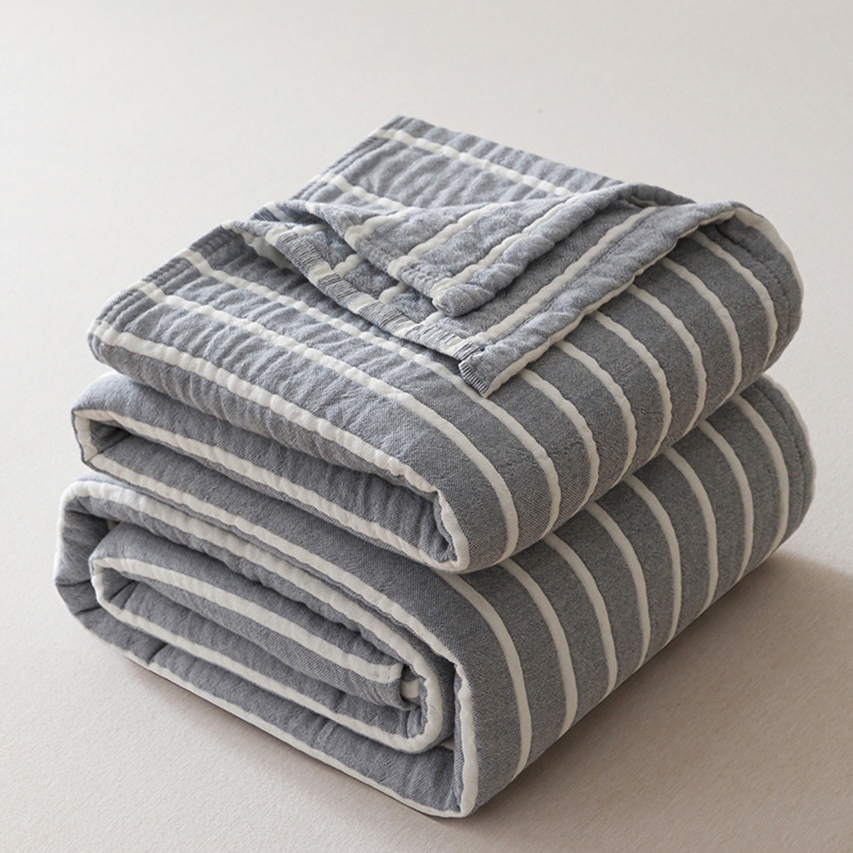 91家纺网 家纺一手货源 找家纺 悦然毛巾被 2026新款全棉外贸条纹格子纱布盖毯 初语蓝