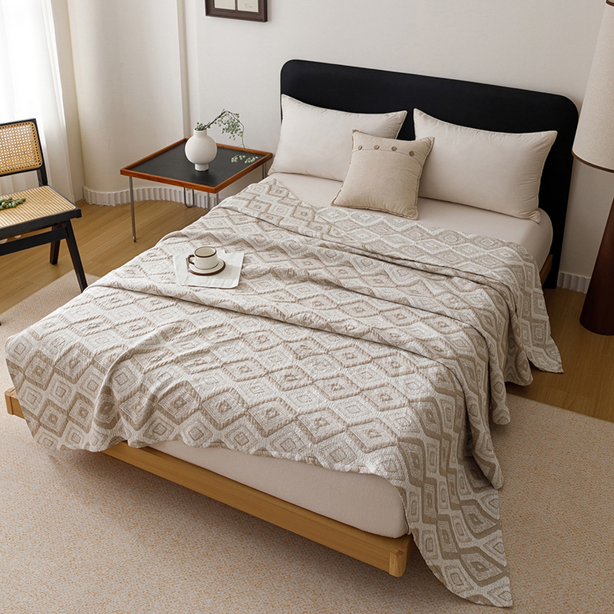 91家纺网 家纺一手货源 找家纺 悦然毛巾被 2026新款全棉外贸条纹格子纱布盖毯 极简棕