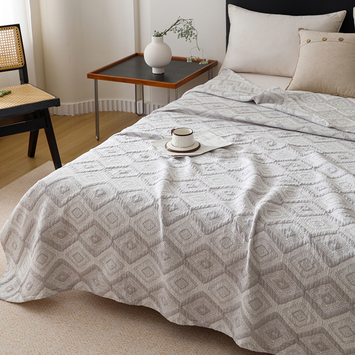 91家纺网 家纺一手货源 找家纺 悦然毛巾被 2026新款全棉外贸条纹格子纱布盖毯 极简灰