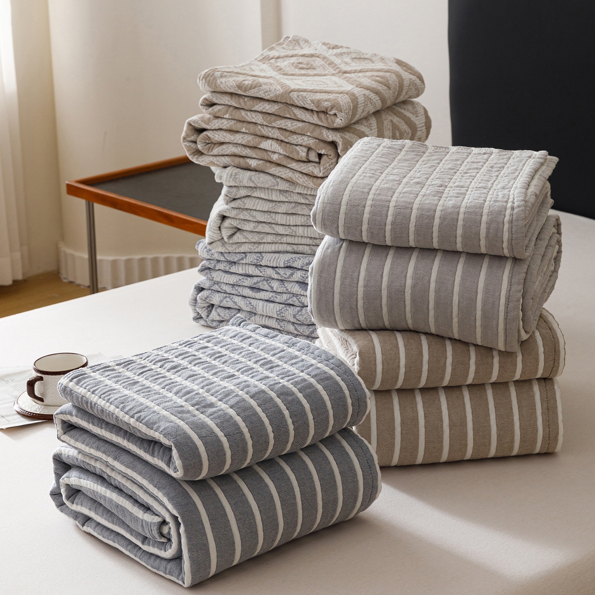 91家纺网 家纺一手货源 找家纺 悦然毛巾被 2026新款全棉外贸条纹格子纱布盖毯 组合图（仅供展示不可下单）