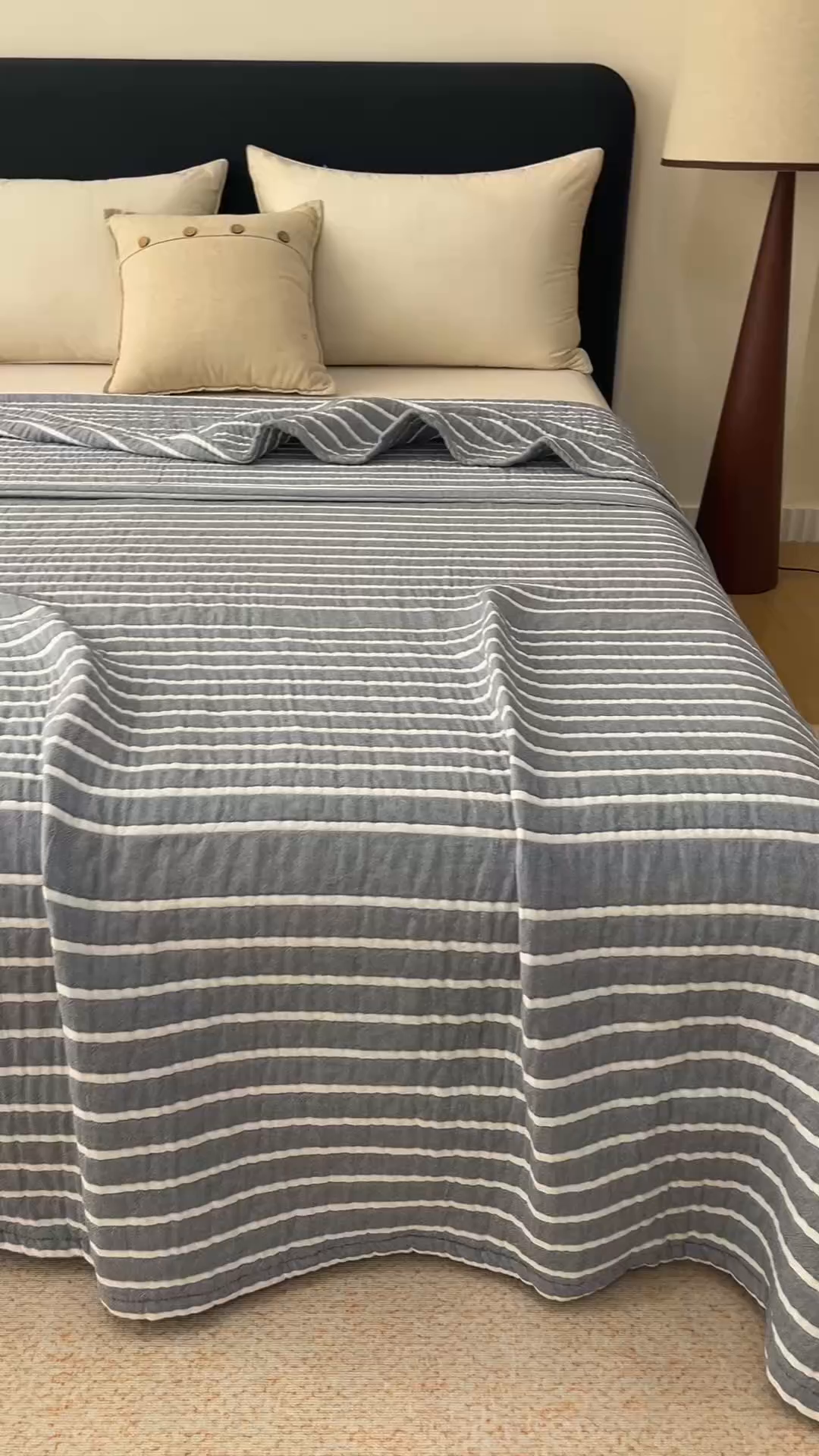 91家纺网 家纺一手货源 找家纺 悦然毛巾被 2026新款全棉外贸条纹格子纱布盖毯 初语蓝