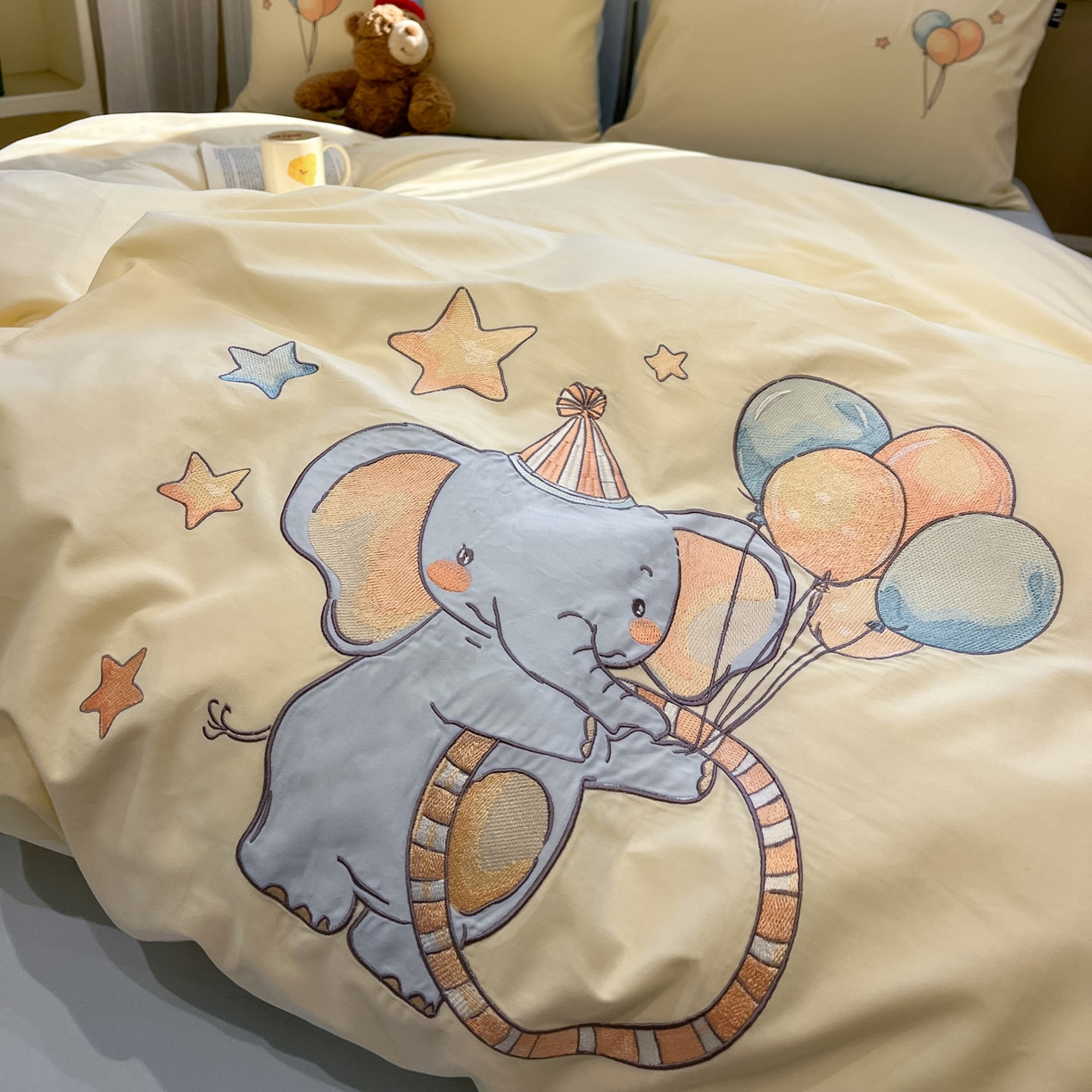 91家纺网 家纺一手货源 找家纺 乐美家纺 2026春夏新款软萌全棉纯棉贴布绣系列四件套 气球小象