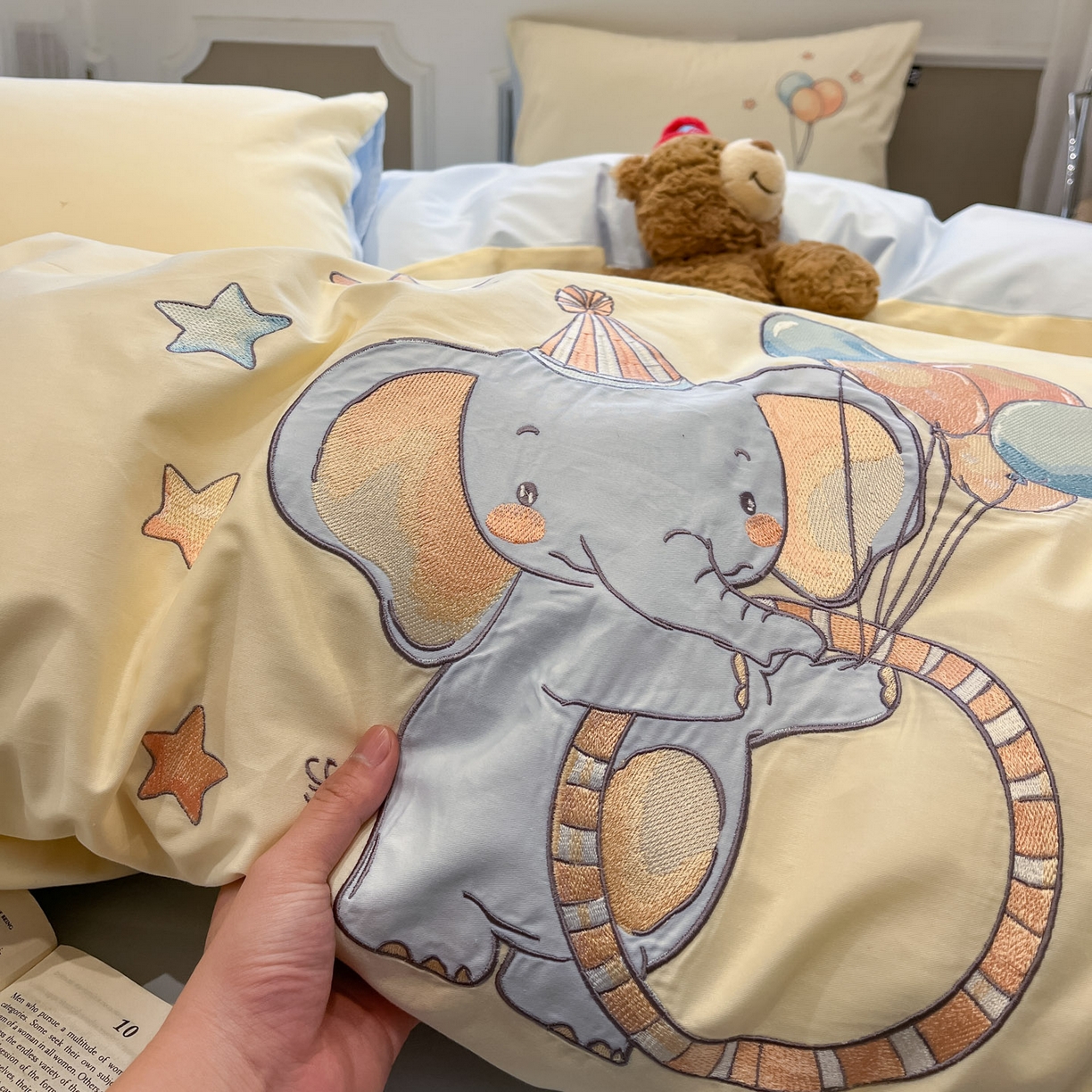 91家纺网 家纺一手货源 找家纺 乐美家纺 2026春夏新款软萌全棉纯棉贴布绣系列四件套 气球小象