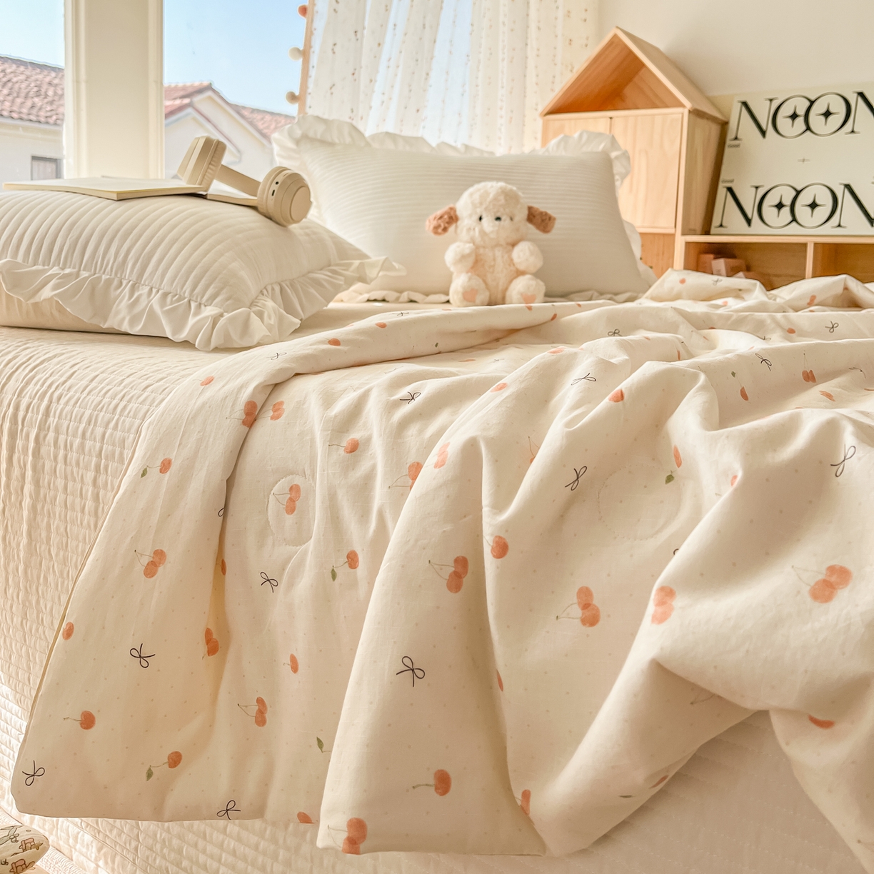 91家纺网 家纺一手货源 找家纺 有货 2026新款全棉棉麻提花印花夏被春秋被被子被-格格花屿系列 蜜杏樱桃