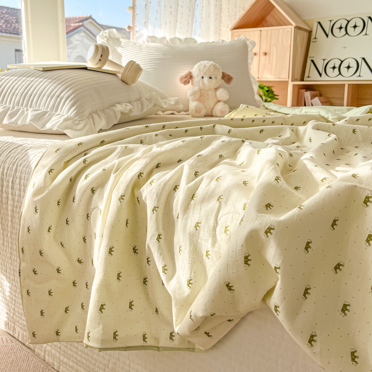 91家纺网 家纺一手货源 找家纺 有货 2026新款全棉棉麻提花印花夏被春秋被被子被-格格花屿系列 青柠木马