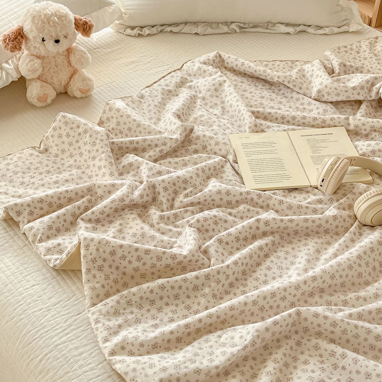 91家纺网 家纺一手货源 找家纺 有货 2026新款全棉棉麻提花印花夏被春秋被被子被-格格花屿系列 奶咖花簇