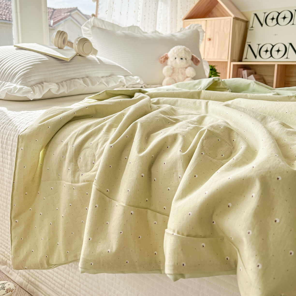 91家纺网 家纺一手货源 找家纺 有货 2026新款全棉棉麻提花印花夏被春秋被被子被-格格花屿系列 春绿星点