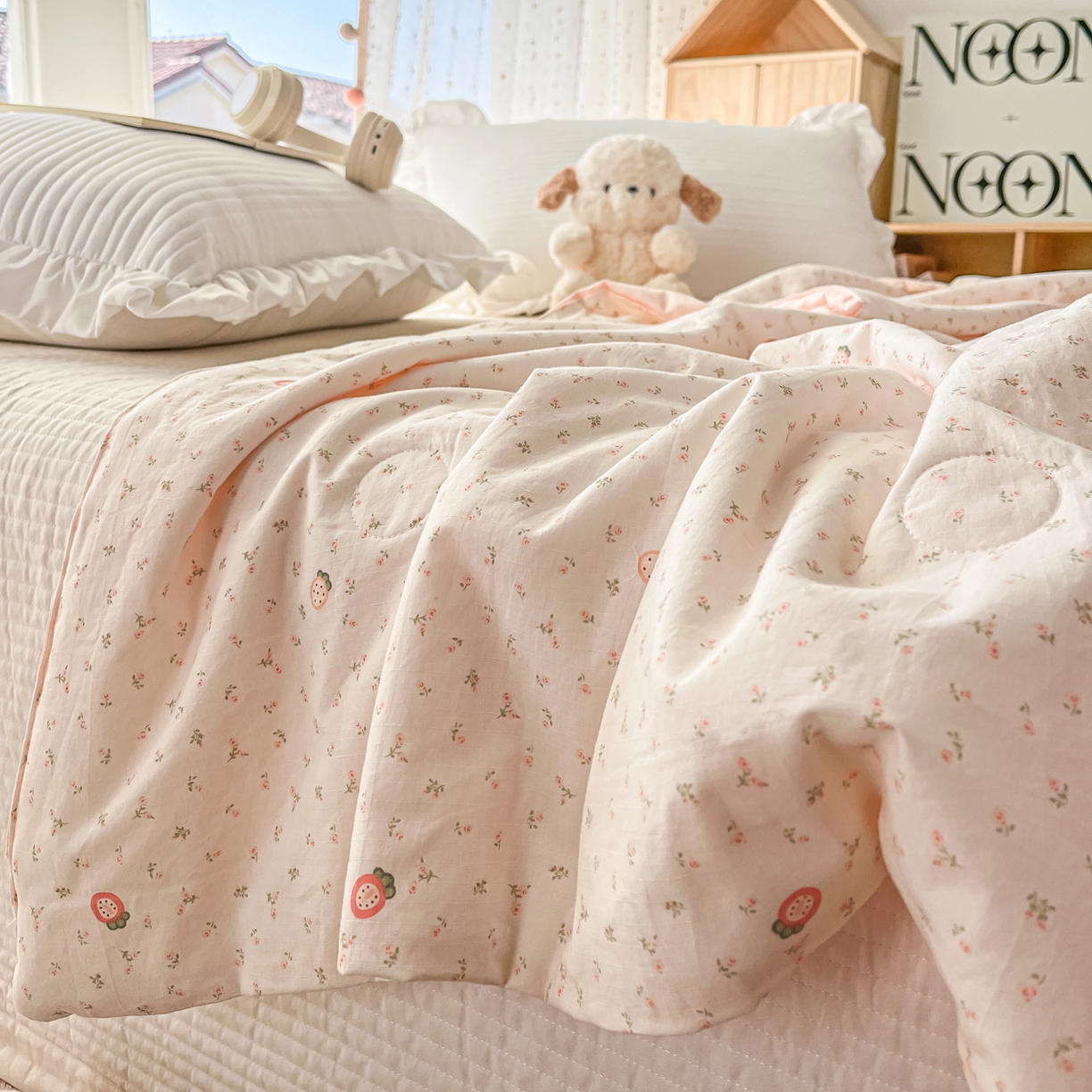 91家纺网 家纺一手货源 找家纺 有货 2026新款全棉棉麻提花印花夏被春秋被被子被-格格花屿系列 粉莓朵朵