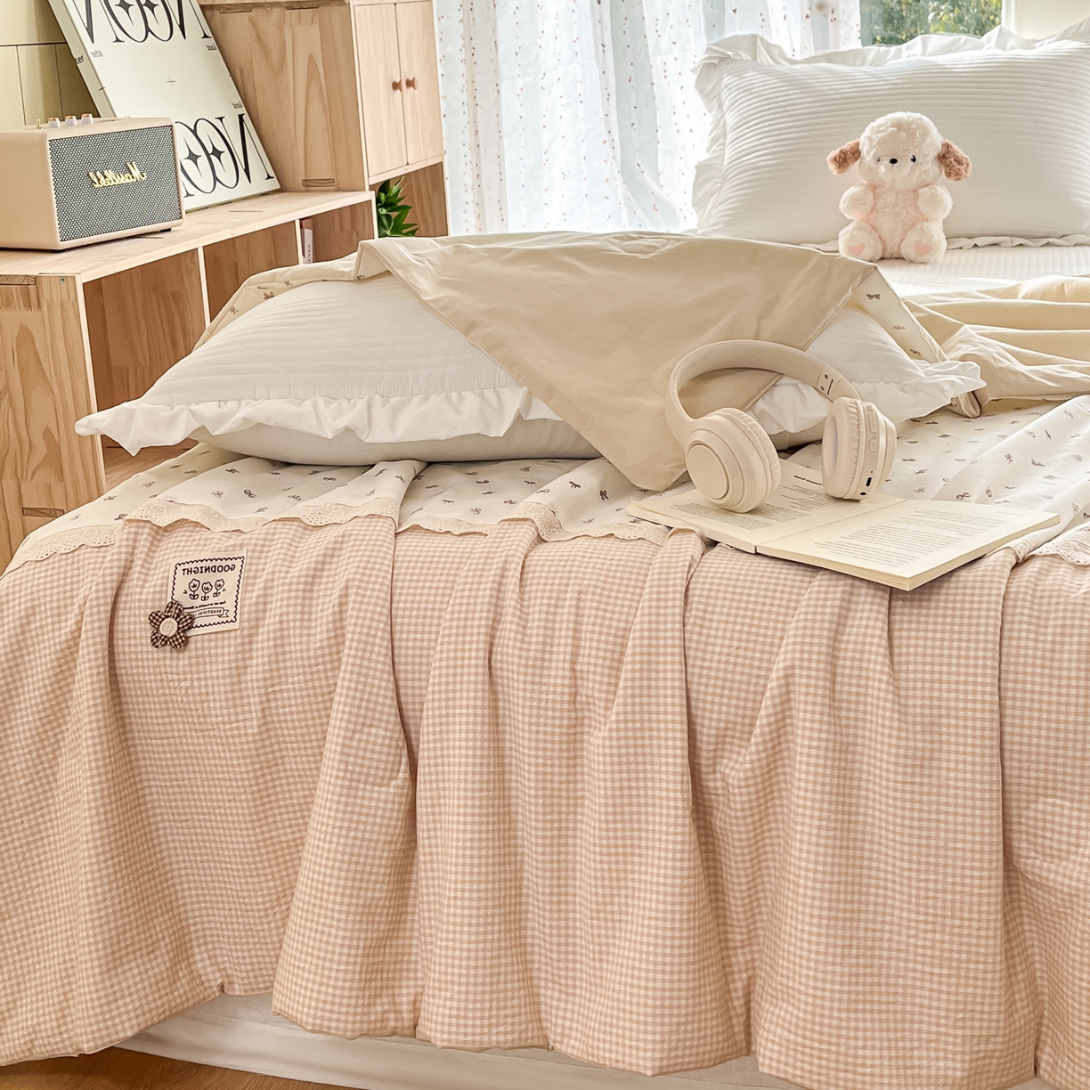 91家纺网 家纺一手货源 找家纺 有货 2026新款全棉棉麻提花印花夏被春秋被被子被-格格花屿系列 奶白蝴蝶