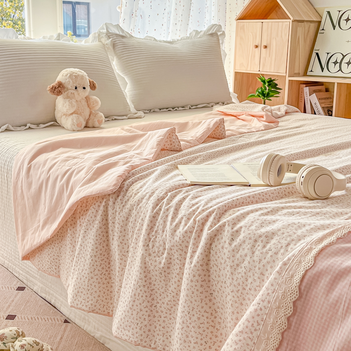 91家纺网 家纺一手货源 找家纺 有货 2026新款全棉棉麻提花印花夏被春秋被被子被-格格花屿系列 樱粉碎花