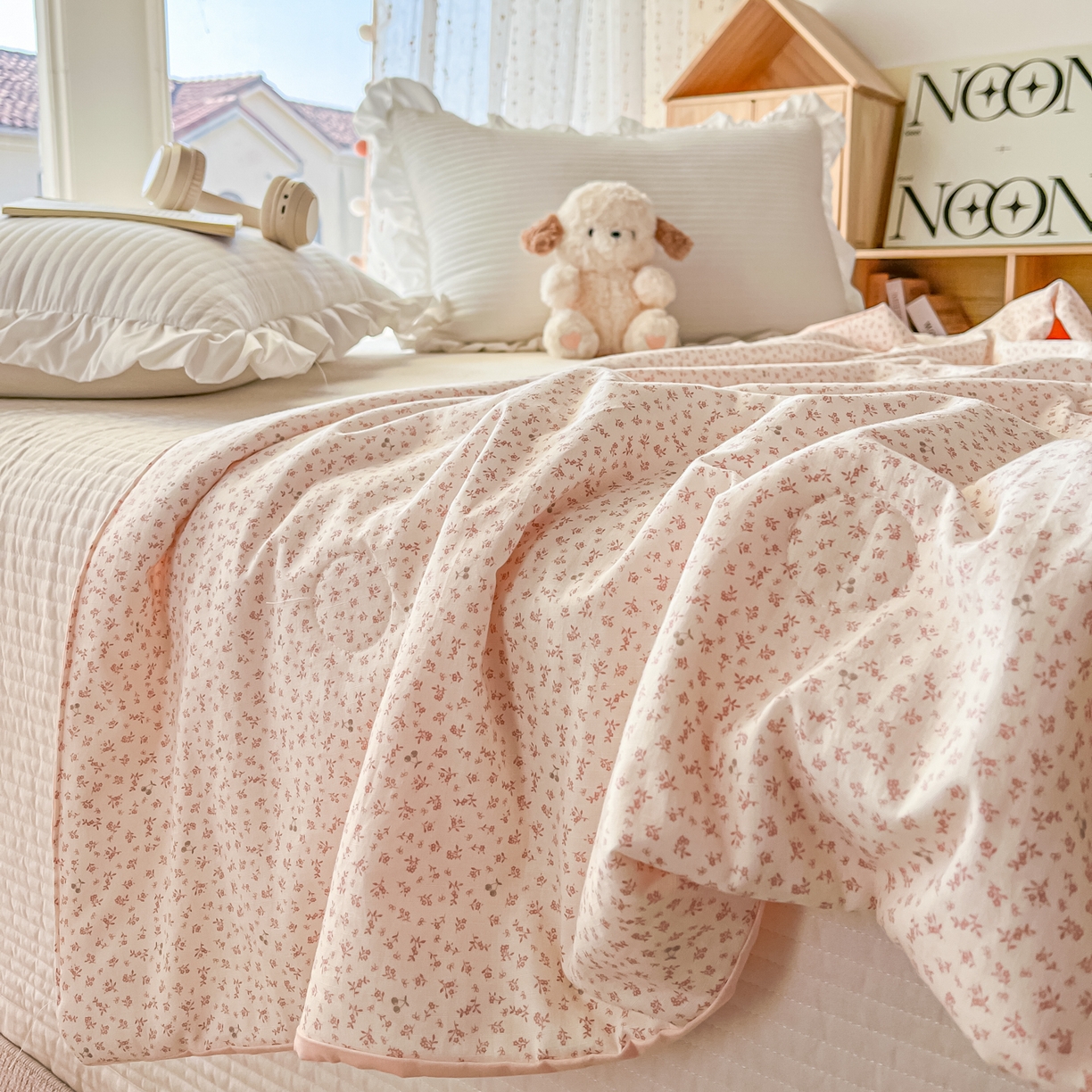 91家纺网 家纺一手货源 找家纺 有货 2026新款全棉棉麻提花印花夏被春秋被被子被-格格花屿系列 樱粉碎花