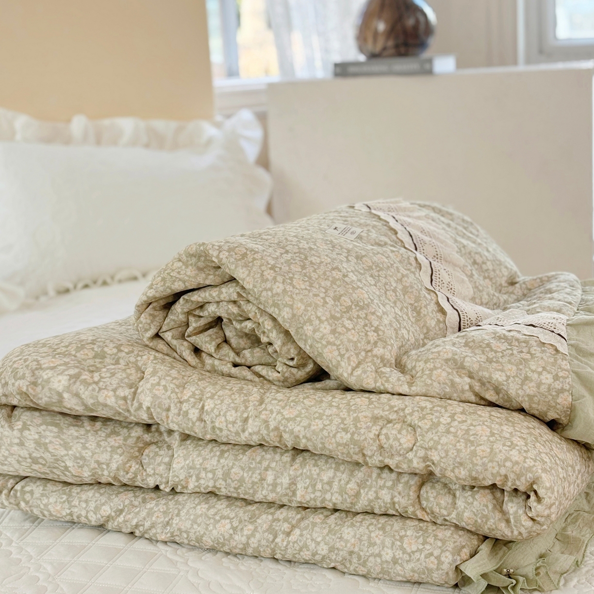 91家纺网 家纺一手货源 找家纺 有货 2026春夏新款全棉双层纱被子被芯-南法假日系列 青柠菊