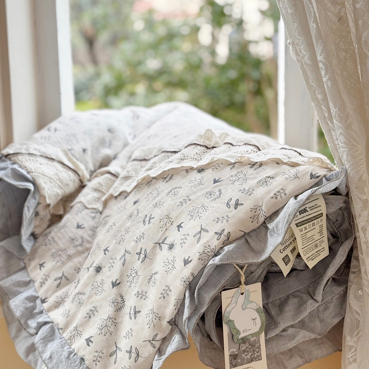 91家纺网 家纺一手货源 找家纺 有货 2026春夏新款全棉双层纱被子被芯-南法假日系列 浅枝印