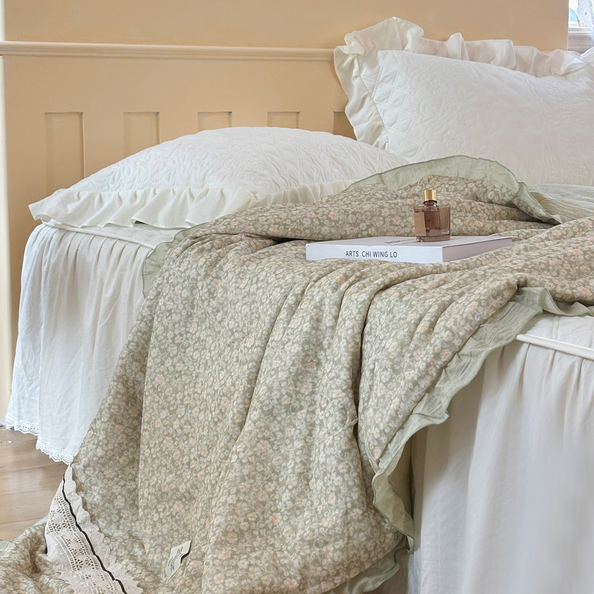 91家纺网 家纺一手货源 找家纺 有货 2026春夏新款全棉双层纱被子被芯-南法假日系列 青柠菊