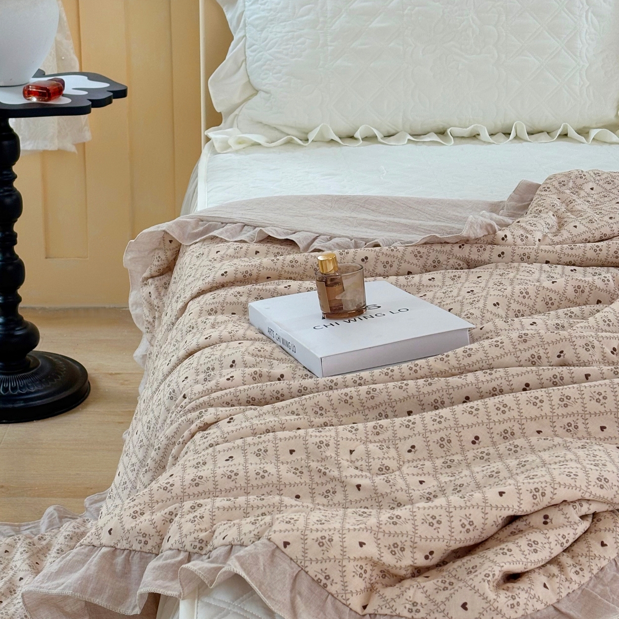 91家纺网 家纺一手货源 找家纺 有货 2026春夏新款全棉双层纱被子被芯-南法假日系列 桃心曲